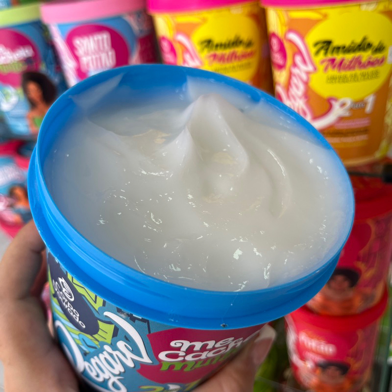 Creme de Pentear e Hidratante 2 em 1 Me Cacheia Muito + para Crespas e Cacheadas Corpo Dourado 1kg