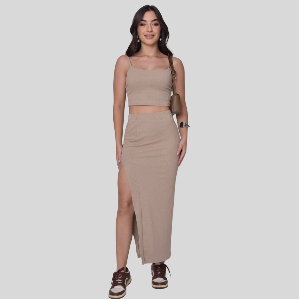 Conjunto Feminino Cropped Canelado e Saia Longa com Fenda – Justo, Estiloso e Confortável