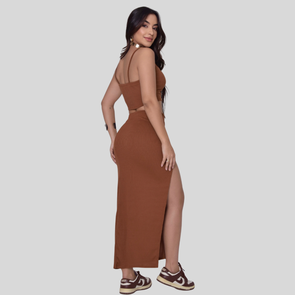 Conjunto Feminino Cropped Canelado e Saia Longa com Fenda – Justo, Estiloso e Confortável